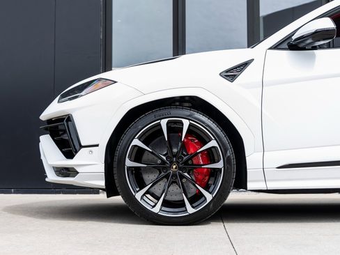 Used 2024 Lamborghini Urus S image 11