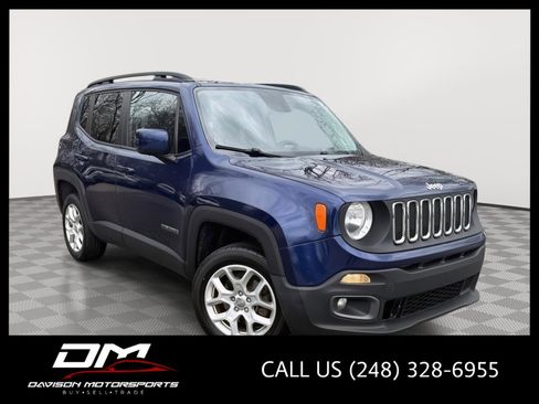 Used 2016 Jeep Renegade Latitude image 1
