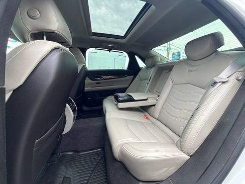 Used 2018 Cadillac CT6 Luxury AWD/4WD image 21