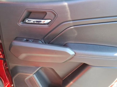 Used 2023 Chevrolet Colorado LT w/ LT Convenience Package III image 12