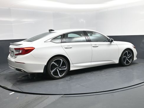 Used 2022 Honda Accord Sport Special Edition image 4