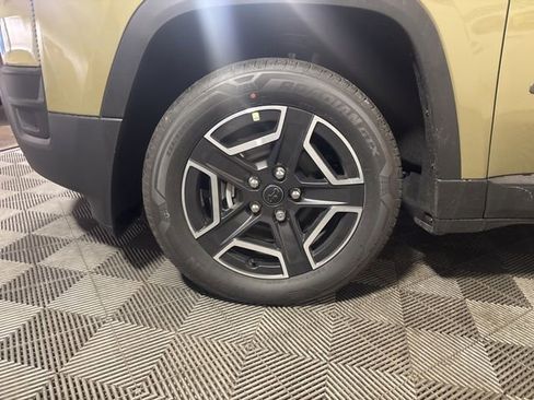 New 2026 Jeep Cherokee Laredo AWD/4WD image 49