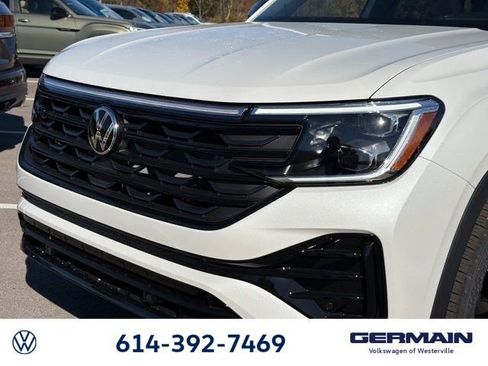 New 2026 Volkswagen Atlas Cross Sport SEL R-Line AWD/4WD image 13