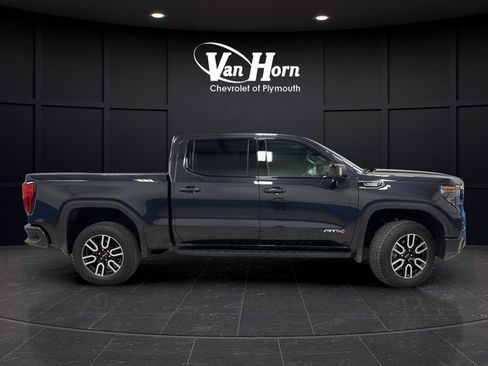 Used 2026 GMC Sierra 1500 AT4 w/ AT4 Premium Package AWD/4WD image 8