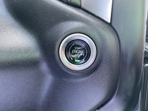 Used 2022 Chevrolet Silverado 1500 LT image 29