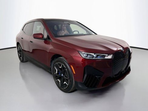 Used 2024 BMW iX xDrive50 w/ Sport Package AWD/4WD image 3