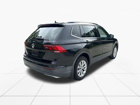 Used 2019 Volkswagen Tiguan SE w/ Panoramic Sunroof Package FWD image 8