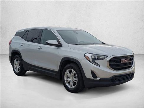 Used 2020 GMC Terrain SLE image 3