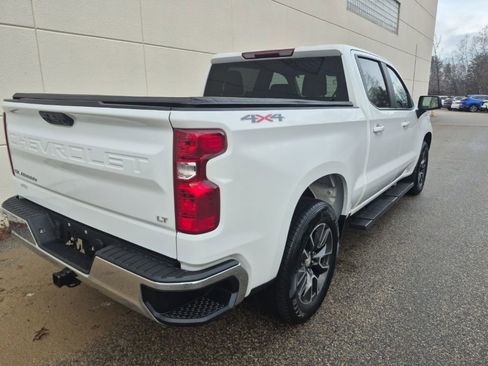Used 2022 Chevrolet Silverado 1500 LT AWD/4WD image 7