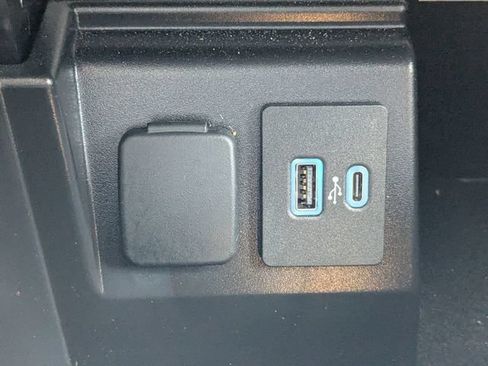 Certified 2024 Ford Explorer Limited w/ Limited Technology Package RWD image 22