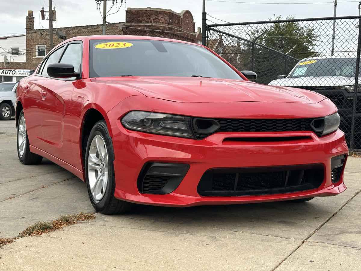 Used 2023 Dodge Charger SXT RWD image 3