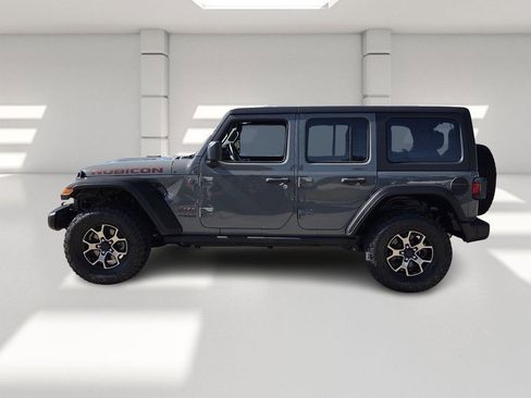 Used 2018 Jeep Wrangler Unlimited Rubicon w/ Cold Weather Group image 2