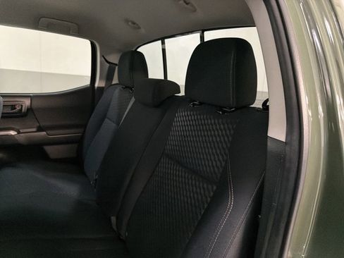 Used 2022 Toyota Tacoma SR5 w/ Trail Edition image 20