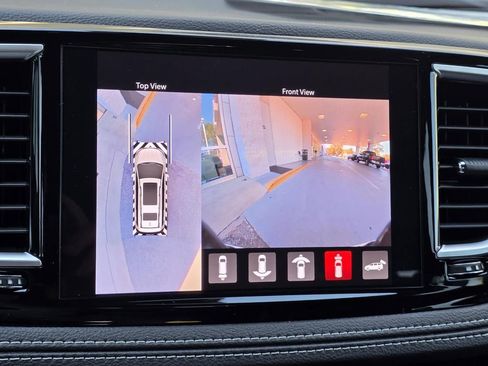 New 2026 Chrysler Pacifica Limited w/ Uconnect Theater Family Group AWD/4WD image 23