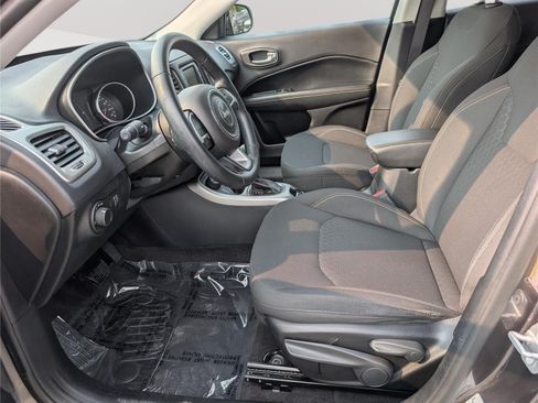 Used 2018 Jeep Compass Sport AWD/4WD image 15