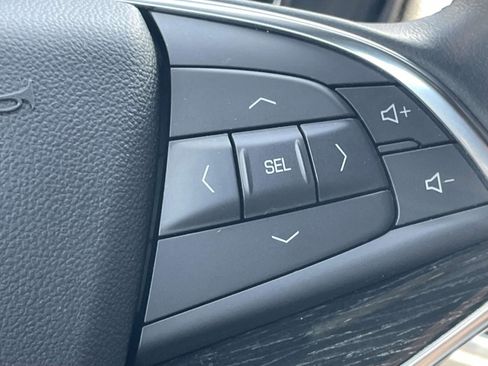 Used 2021 Cadillac XT5 Premium Luxury image 24