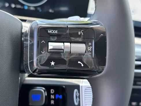 New 2026 Hyundai Ioniq 9 SEL image 25