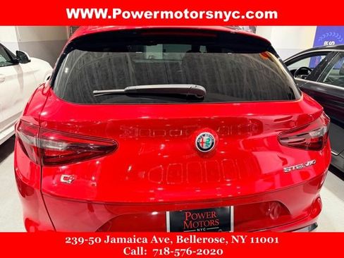 Used 2022 Alfa Romeo Stelvio Ti image 6