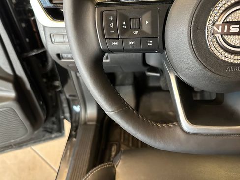 Used 2023 Nissan Rogue SL w/ SL Premium Package AWD/4WD image 11