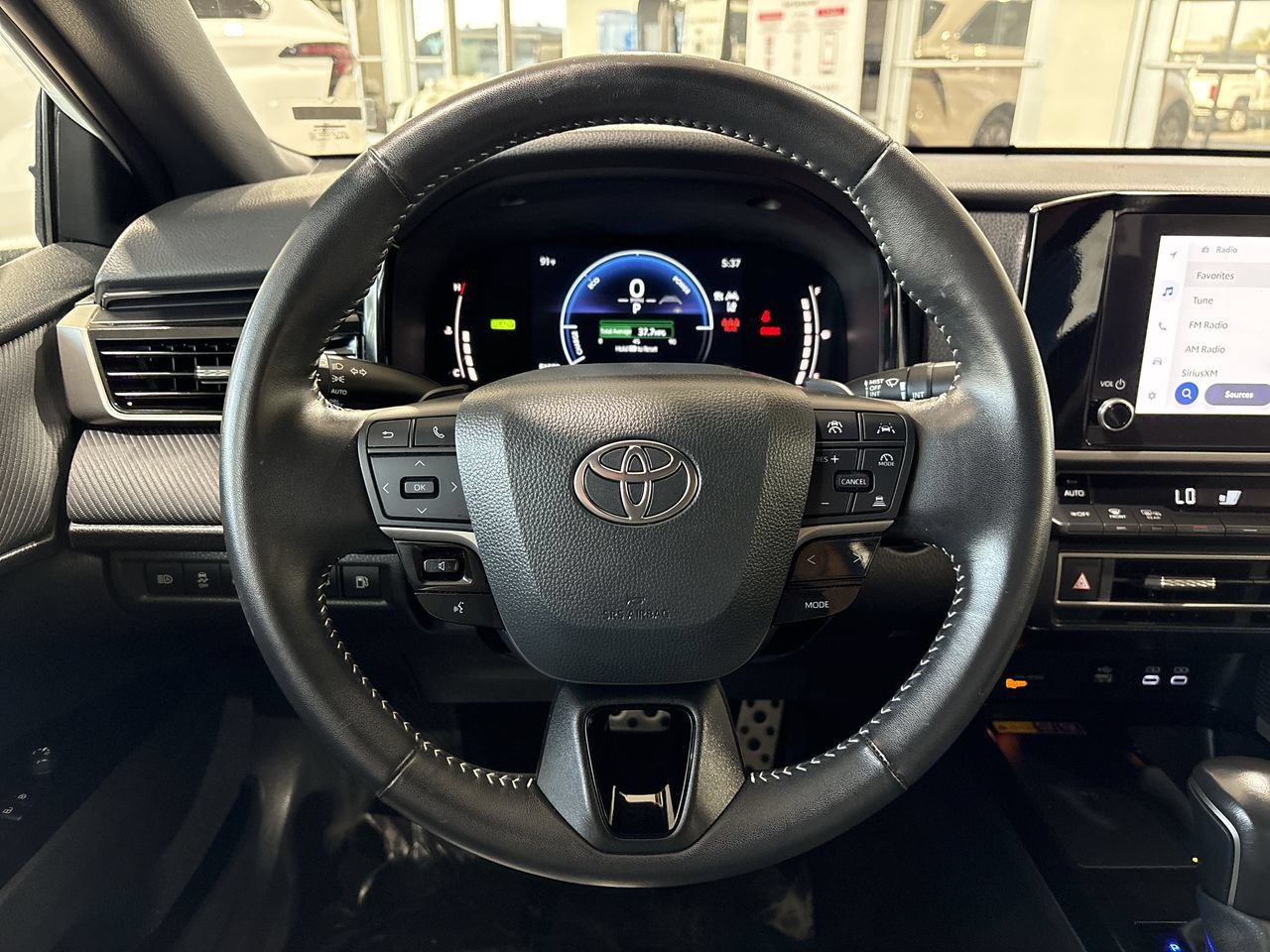 Certified 2025 Toyota Camry SE FWD image 14