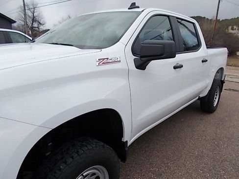 Used 2024 Chevrolet Silverado 1500 W/T w/ Z71 Off-Road Package image 29