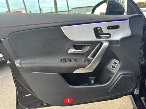 Used 2023 Mercedes-Benz CLA 250 image 16