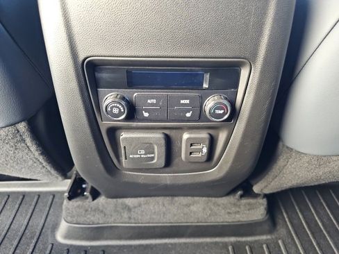 Used 2021 Buick Enclave Premium w/ Surround and Sites Package image 11