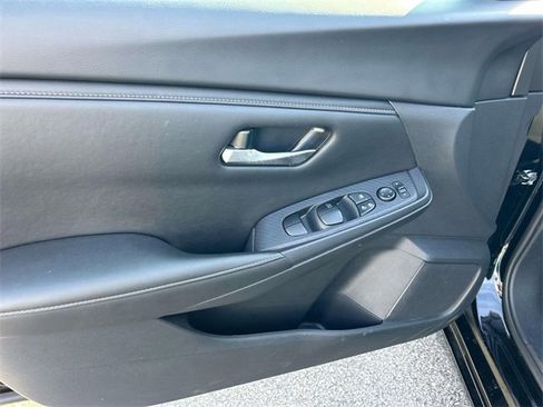 Used 2023 Nissan Sentra SV image 24