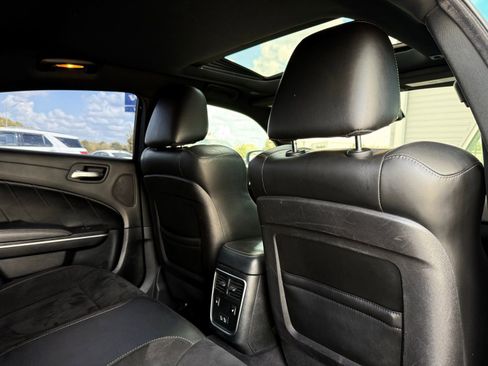 Used 2019 Dodge Charger Scat Pack w/ Dynamics Package image 35