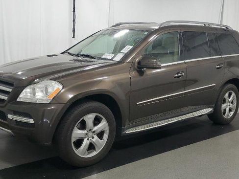 Used 2012 Mercedes-Benz GL 450 4MATIC image 2