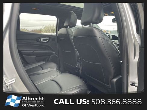 Used 2023 Jeep Compass High Altitude AWD/4WD image 16