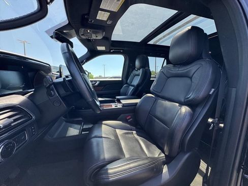 Used 2021 Lincoln Navigator Reserve image 20