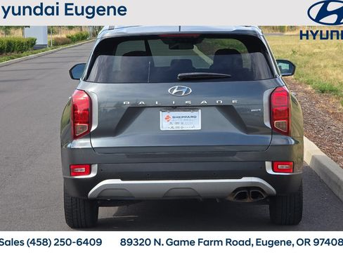 Used 2021 Hyundai Palisade SE AWD/4WD image 4