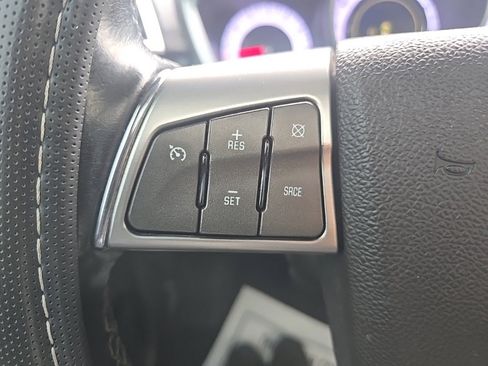 Used 2011 Cadillac SRX Luxury image 16