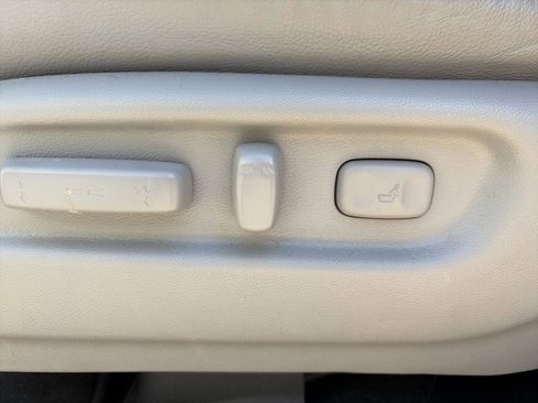 Used 2021 Honda Pilot Touring image 15