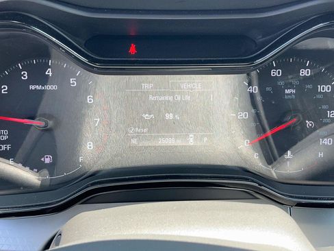 Used 2024 Chevrolet Trax LS w/ LS Convenience Package FWD image 20