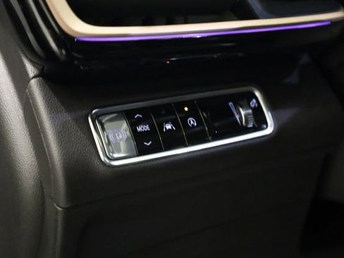 Used 2024 Buick Envision Sport Touring image 14