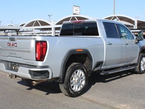 Used 2022 GMC Sierra 2500 Denali AWD/4WD image 3