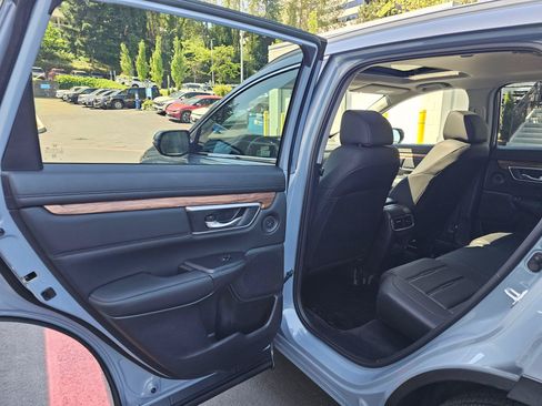 Used 2022 Honda CR-V Touring image 18