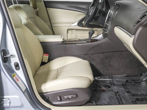 Used 2012 Lexus IS 250 AWD w/ Premium Pkg Value Edition image 44