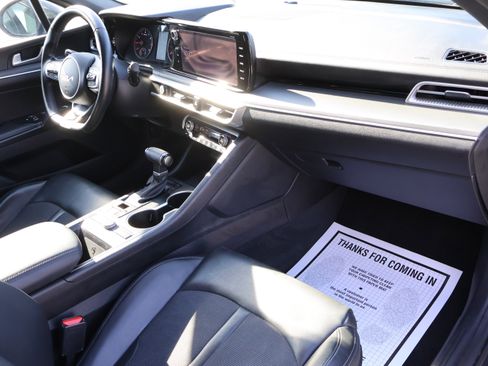 Used 2023 Kia K5 GT-Line image 10