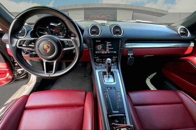 Used 2021 Porsche 718 Cayman RWD image 14