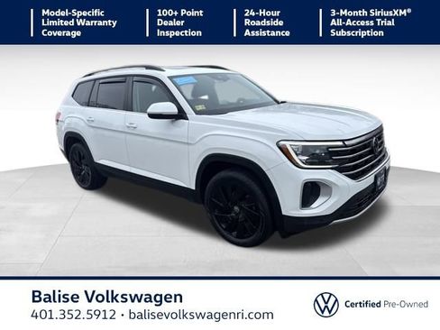 Used 2024 Volkswagen Atlas SE w/ Panoramic Sunroof Package image 1