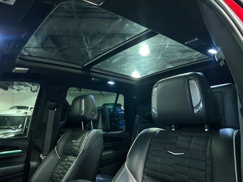 Used 2023 Cadillac Escalade V AWD/4WD image 25
