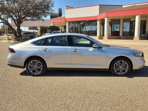 Used 2024 Honda Accord EX image 5