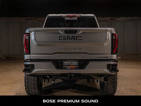 Used 2026 GMC Sierra 2500 AT4 w/ AT4 Premium Plus Package AWD/4WD image 8