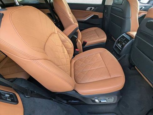 Certified 2023 BMW X7 xDrive40i w/ Climate Comfort Package image 22
