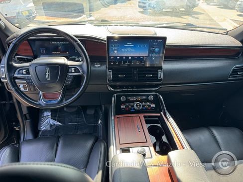 Used 2023 Lincoln Navigator Reserve AWD/4WD image 17