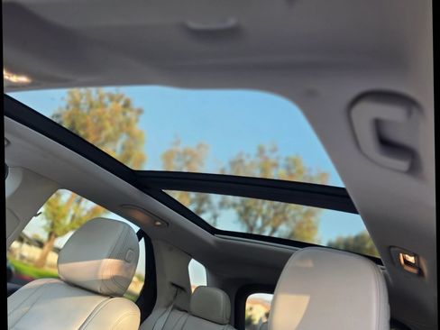 Used 2020 Mercedes-Benz GLE 350 4MATIC image 26