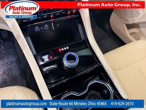 Used 2023 Jeep Grand Cherokee Limited AWD/4WD image 21